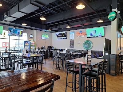 Headquarters Restaurant & Bar