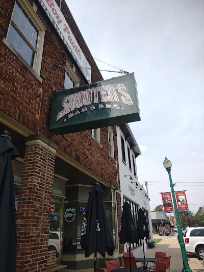 Shooters Bar & Bbq