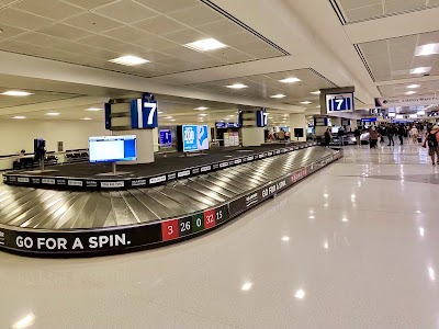 Phoenix Sky Harbor International Airport (phx)