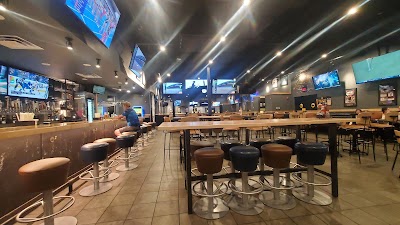 Buffalo Wild Wings Gril #474