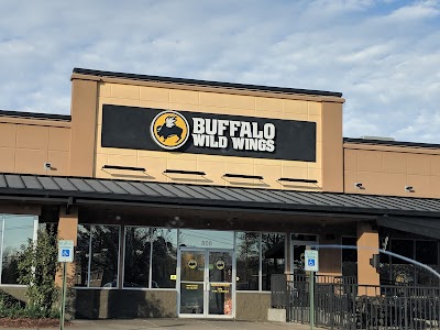 Buffalo Wild Wings Gril #3102