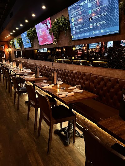 Barrel & Brew Bar & Liquo