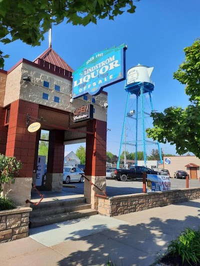 Lindstrom Liquor