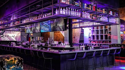 Fixtion/wall St Cantina