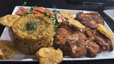 Pa Caleta Bar & Grill