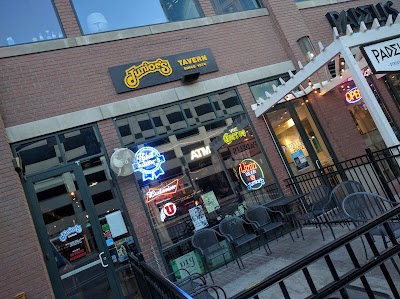 Juniors Tavern