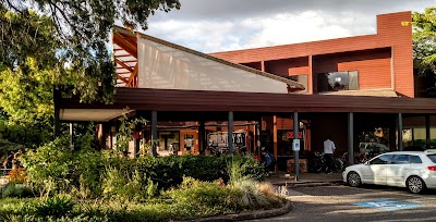 Friendlys Food And Deli