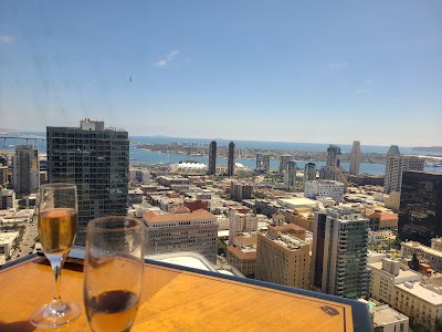 University Club Symphon #703