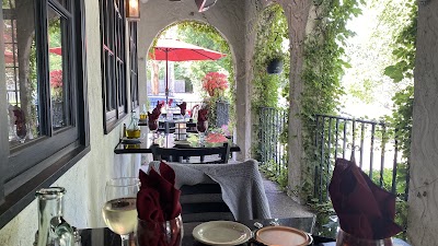 Mama Corolla's Old Italian Restaurant