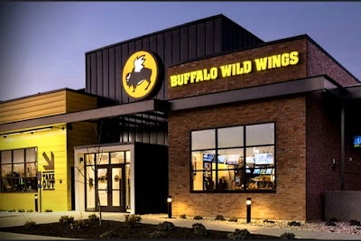 Buffalo Wild Wings Gril #15