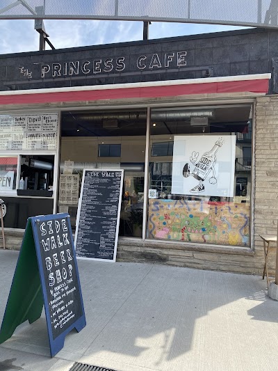 Sidewalk Beer Shop