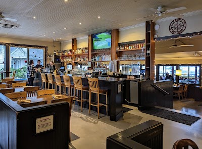 Docs Marina Grill