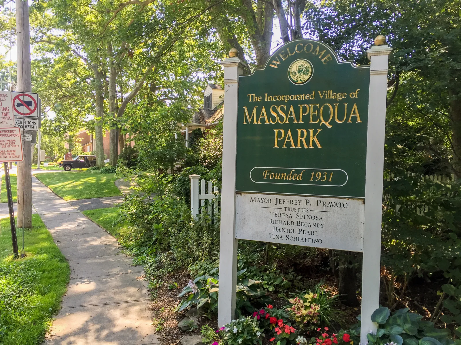 Massapequa Park